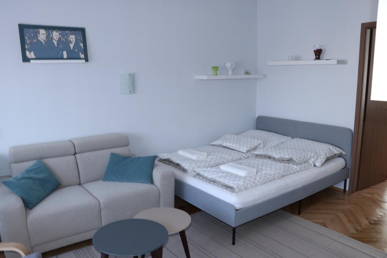 Petofi Apartman Apartment แซแก็ด ภายนอก รูปภาพ